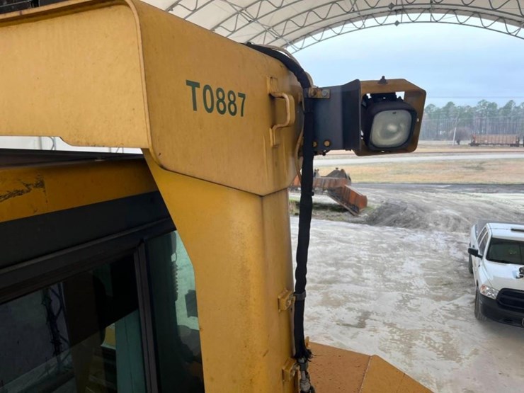 2017-caterpillar-d11t-image-26