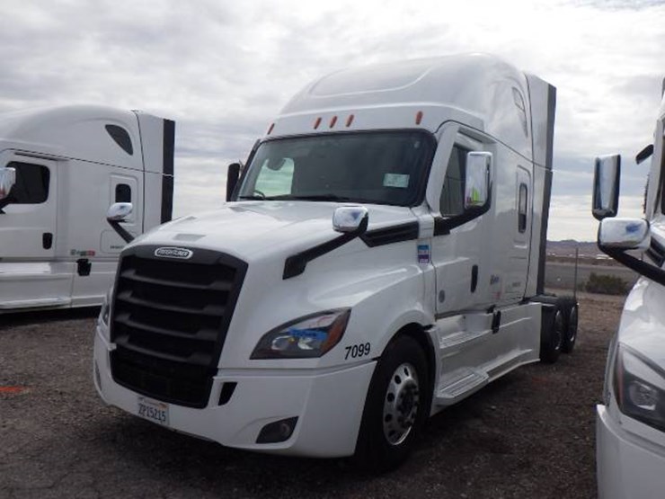 2024-freightliner-cascadia-126-image-1