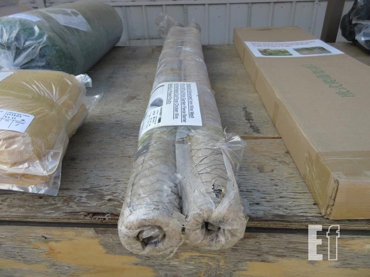 (2)-6'-x-100'-mesh-chicken-wire-rolls-image-1