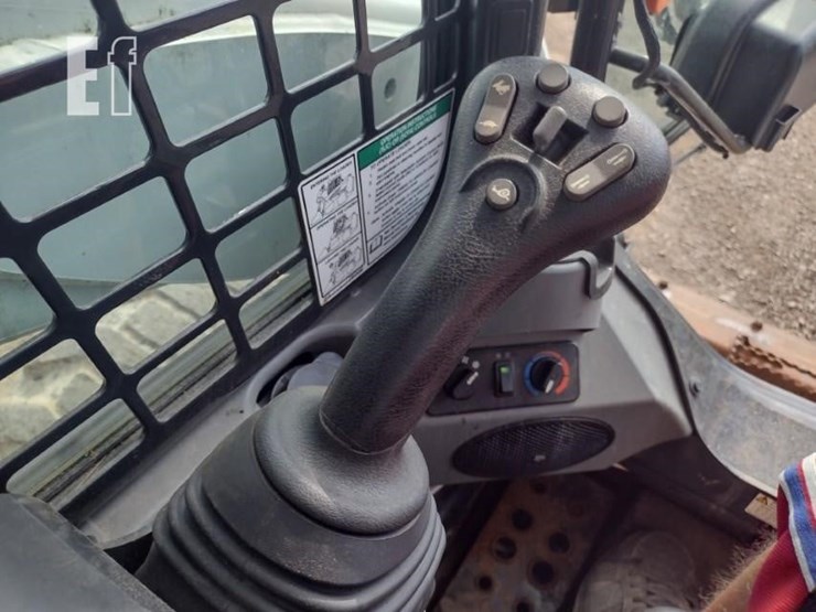 2022-bobcat-s740-image-11