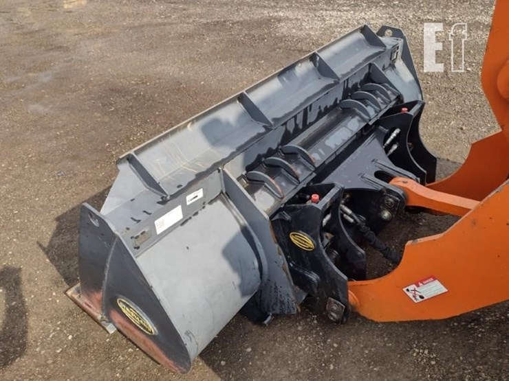 2023-hitachi-zw80-5b-image-17