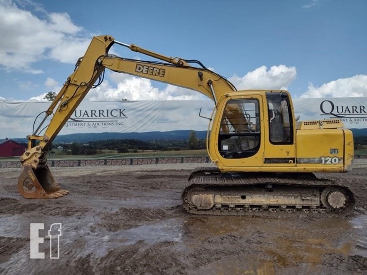 deere-120-image-1