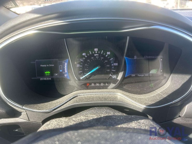 2018-ford-fusion-hybird-image-10