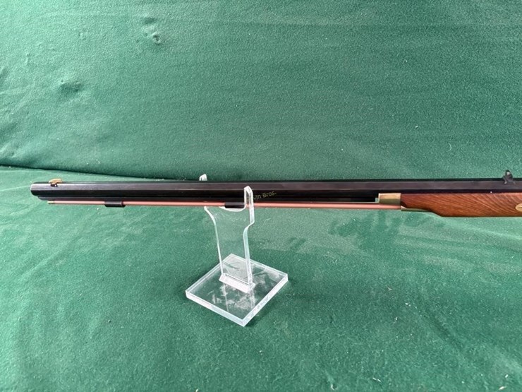 traditions-crocket-32cal-black-powder-rifle-image-9
