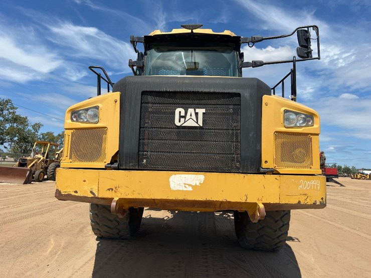 2018-caterpillar-745-image-7