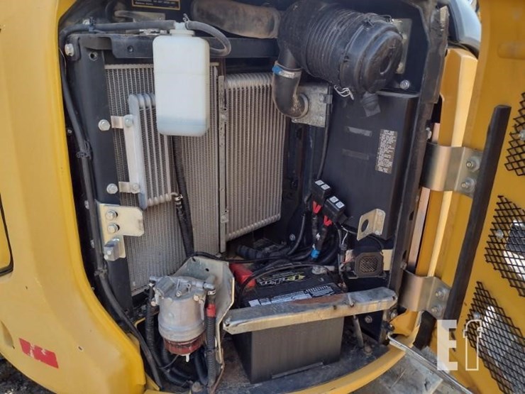 2017-deere-50g-image-43