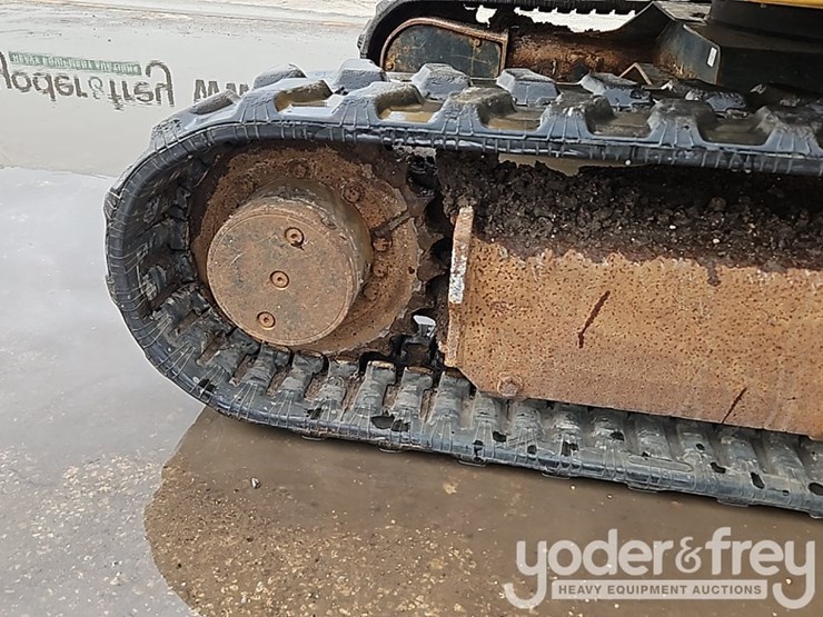 2013-caterpillar-303-image-9