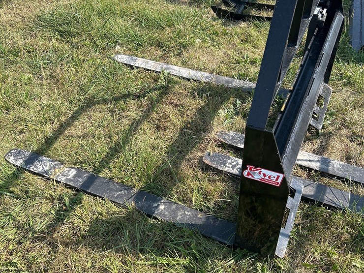 unused-48"-kivel-3,500lb-quick-attach-pallet-forks-image-1