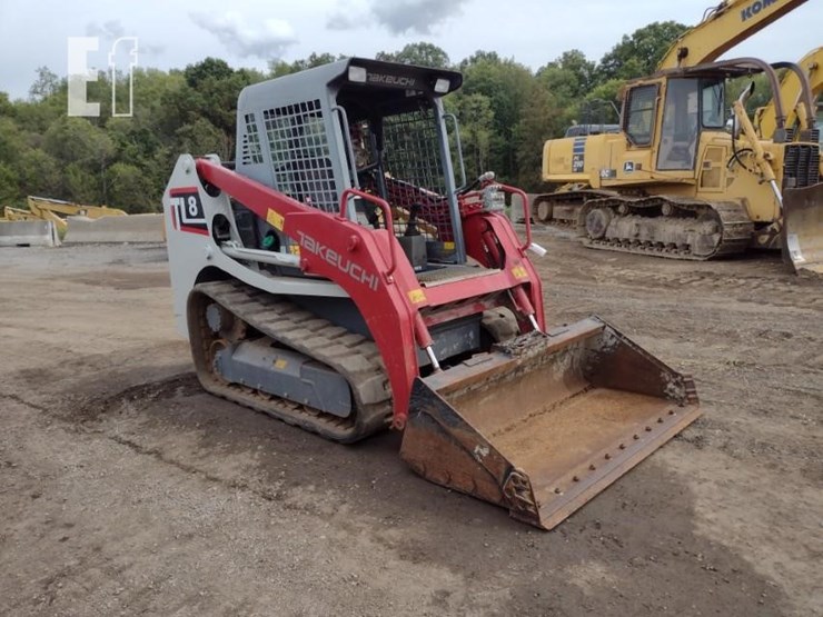 2019-takeuchi-tl8-image-38