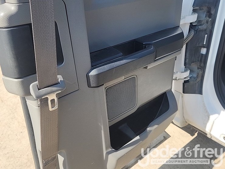 2018-ford-f150-image-27