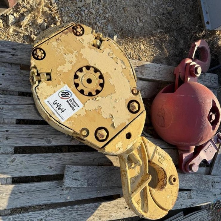 12T Wrecking Ball w/Hook & McKissick Block with Hook