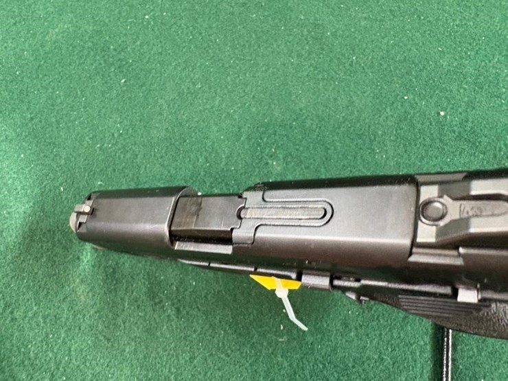 smith-&-wesson-m&p-shield-9mm-pistol-image-10