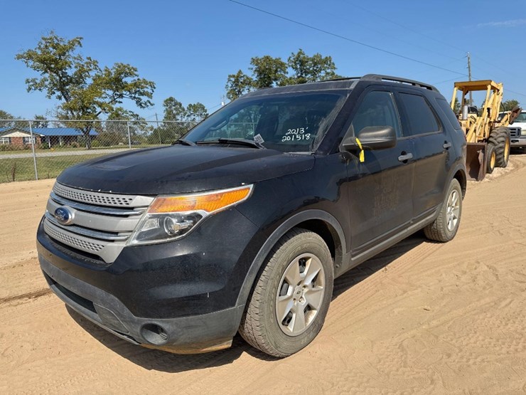 2013-ford-explorer-image-2