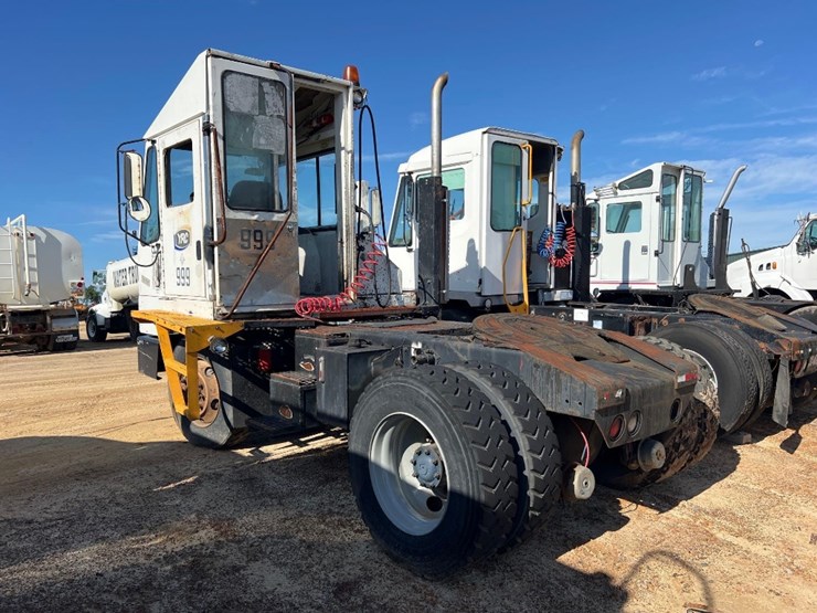 2008-kalmer-4x2-spotter-truck-image-2