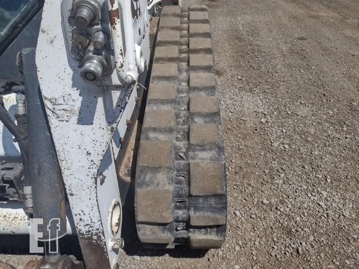 2020-bobcat-t590-image-27