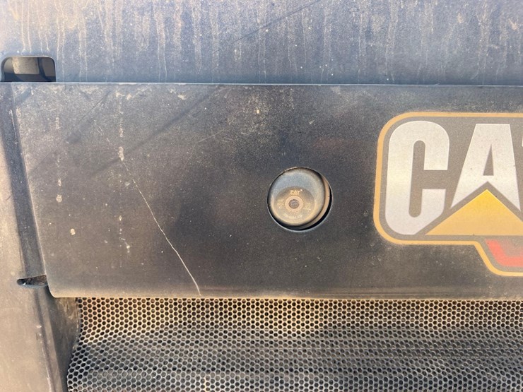 2019-caterpillar-262d3-image-14