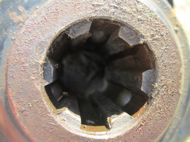 2010-john-deere-285-image-8