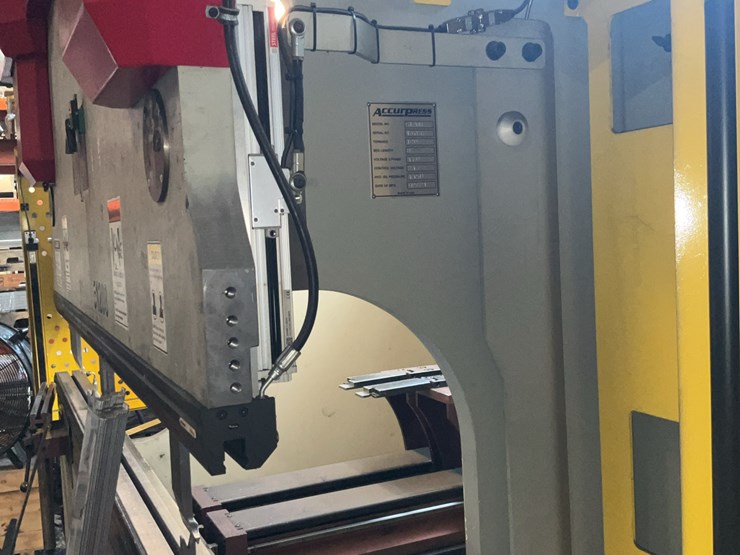 #100-•-2021-accurpress-accell-hybrid-image-39
