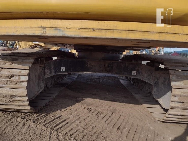 john-deere-210-image-42