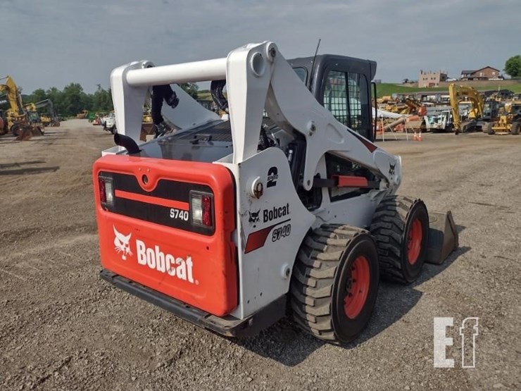 2022-bobcat-s740-image-30