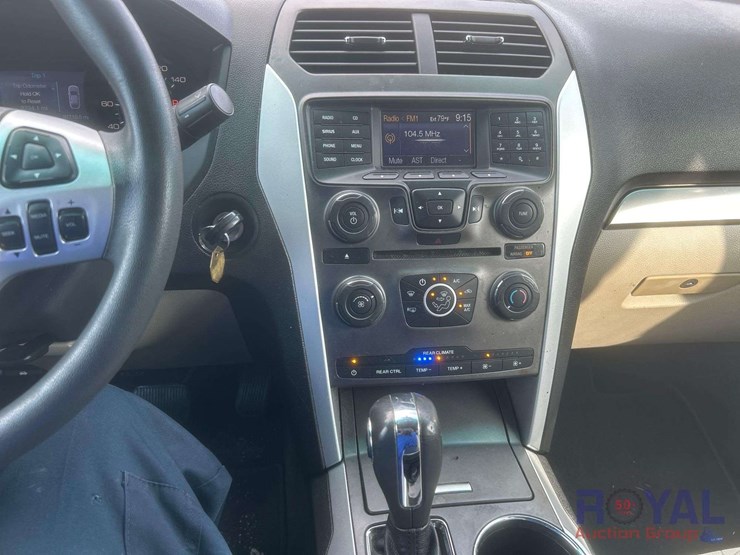 2011-ford-explorer-image-9
