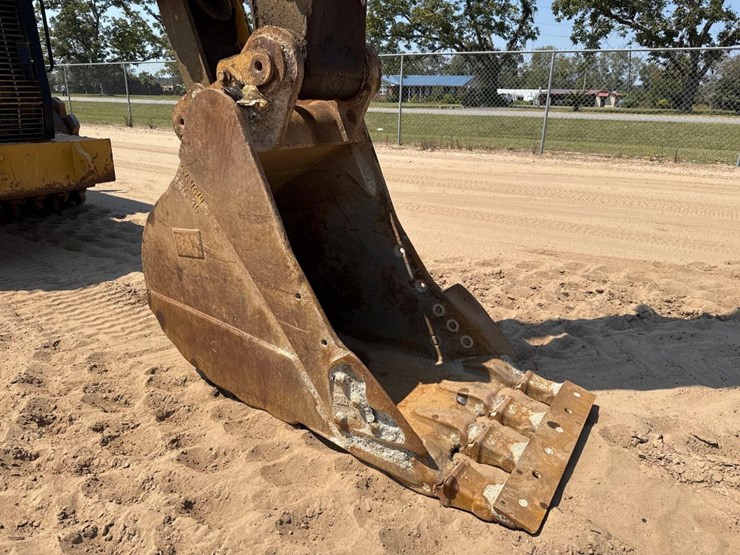 2014-caterpillar-336el-image-23