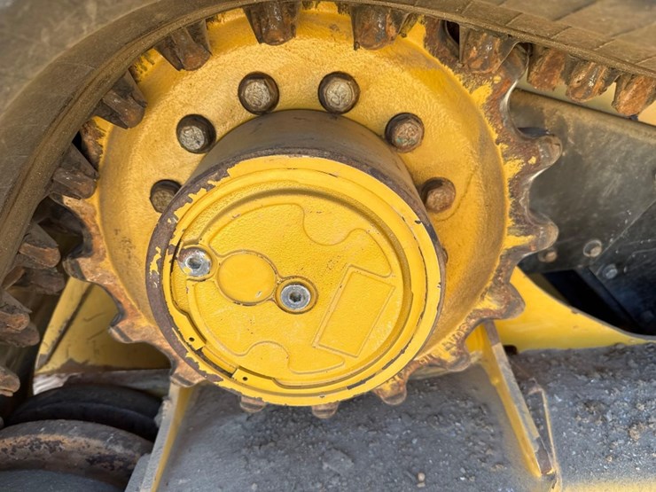 2020-caterpillar-299d3-xe-image-15