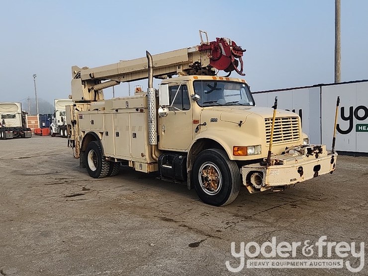 international-4900-image-7