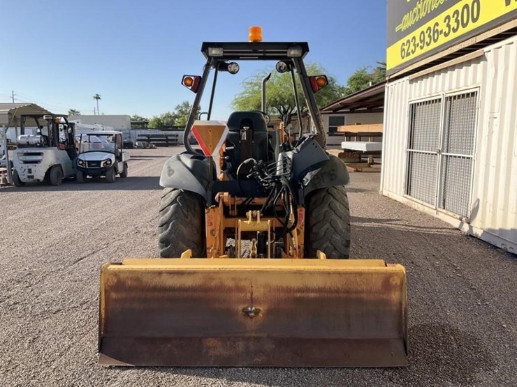 case-570xlt-skip-loader-image-6