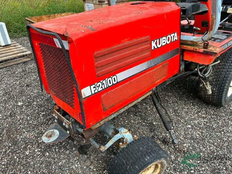 2001-kubota-f2100-image-5