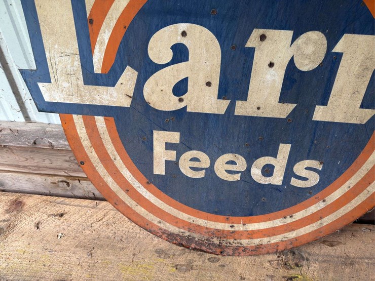 larro-feeds-image-5