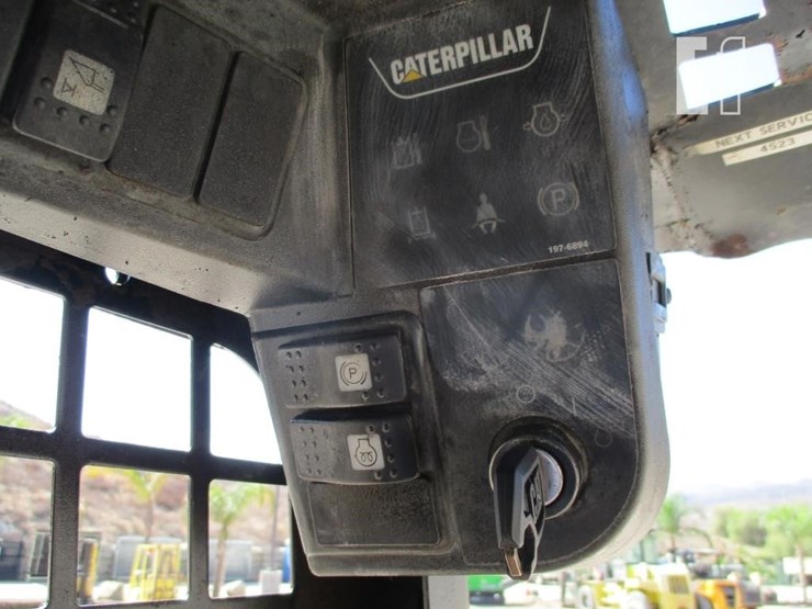 2007-caterpillar-246b-image-8