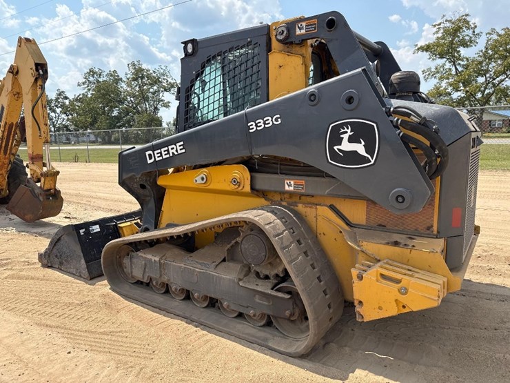 2022-deere-333g-image-8