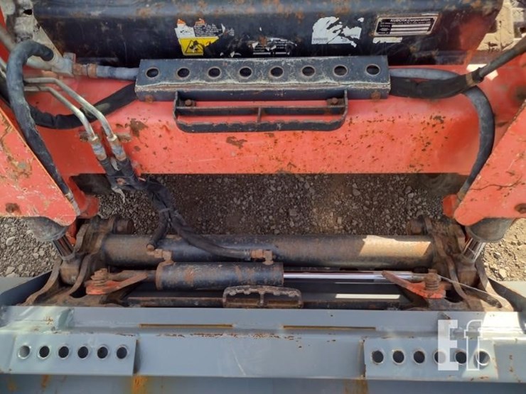 kubota-svl65-2-image-13