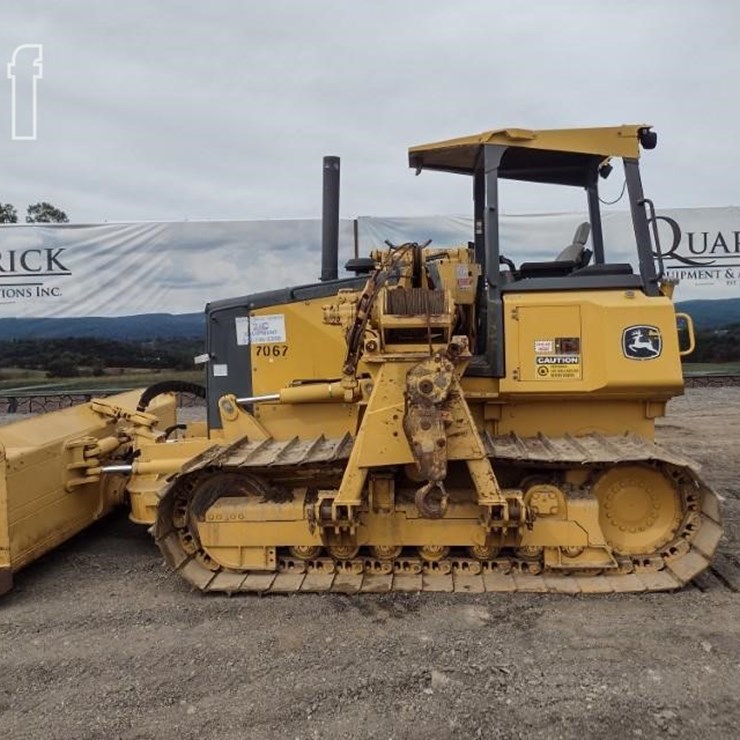 2007 DEERE 700J LGP