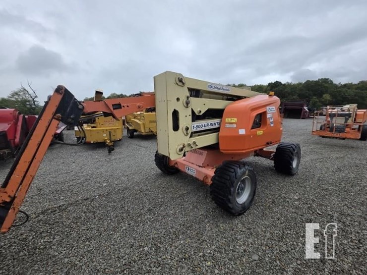 2015-jlg-450aj-image-11