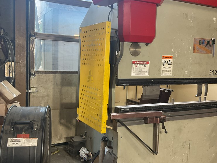 #100-•-2021-accurpress-accell-hybrid-image-4