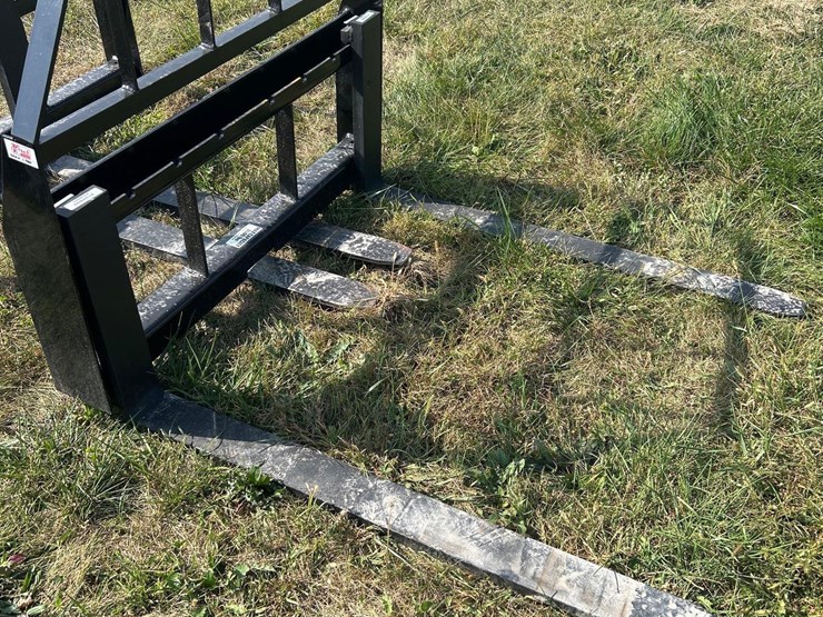 unused-48"-kivel-3,500lb-quick-attach-pallet-forks-image-3