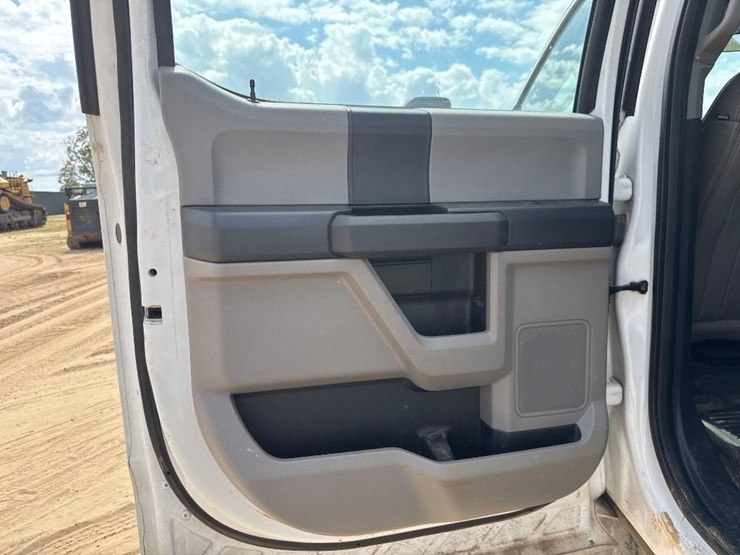 2019-ford-f250-xl-image-25