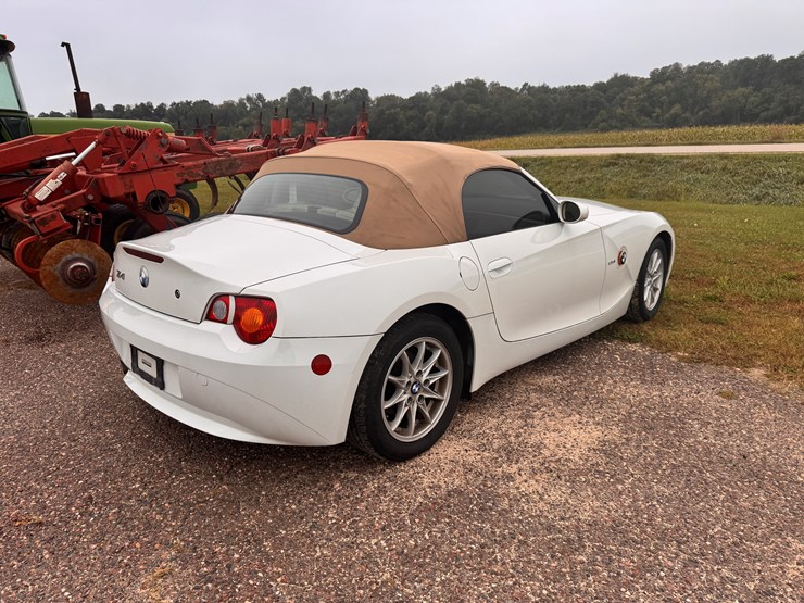 #5479-•-2003-bmw-z4-(arcadia,-wi)-(title-in-delay)-image-4