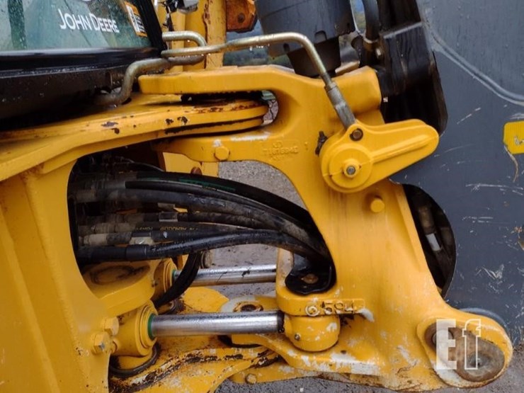 2015-deere-310k-image-30