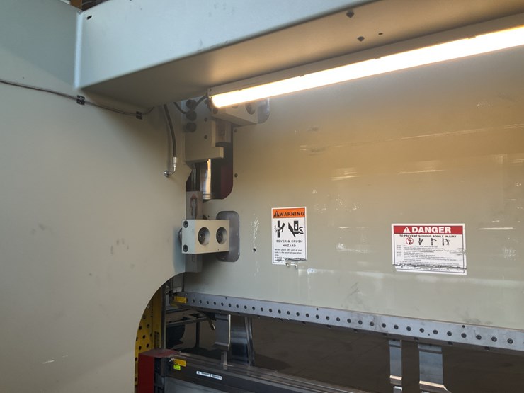 #100-•-2021-accurpress-accell-hybrid-image-21