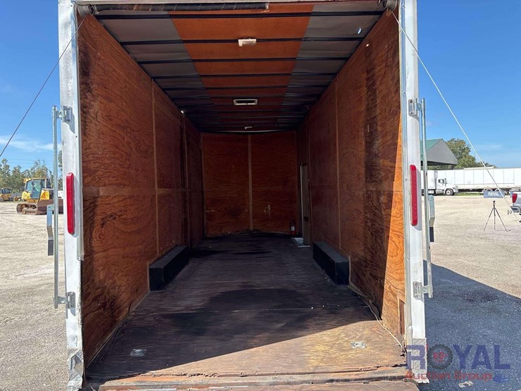 24ft-t/a-enclosed-cargo-trailer-image-9