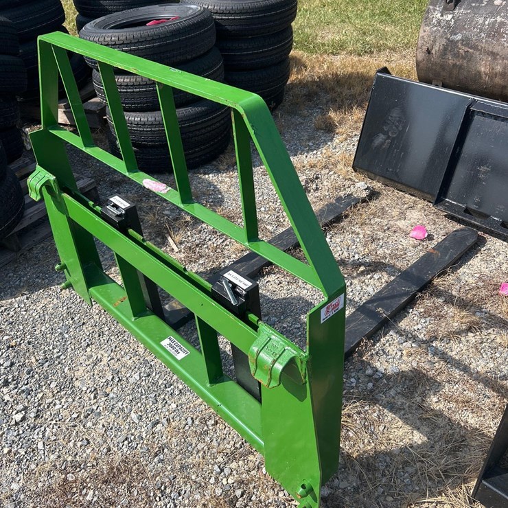 UNUSED John Deere Kivel Pallet Forks
