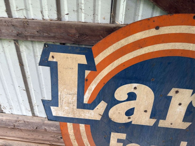 larro-feeds-image-2