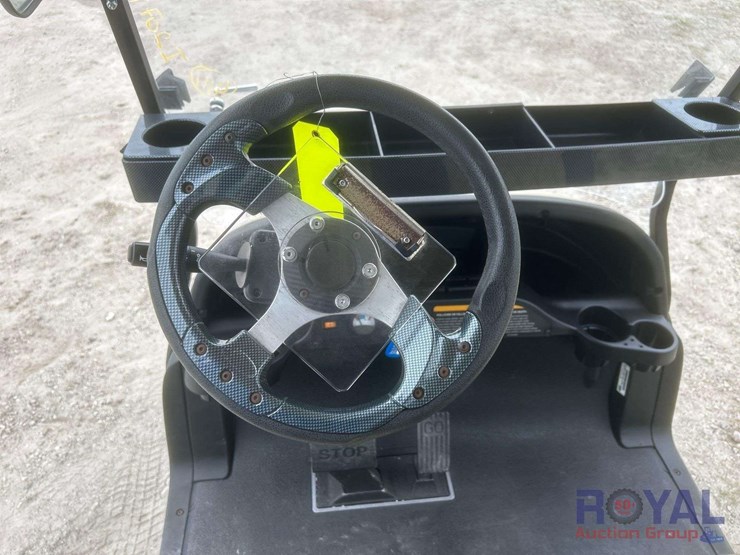 2016-club-car-image-6