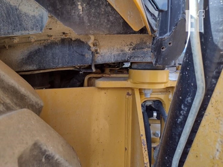 2011-caterpillar-420e-it-image-27