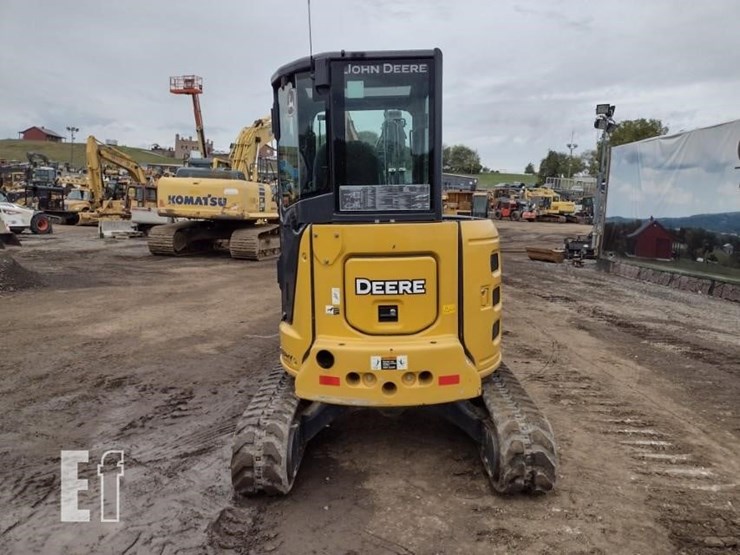 2019-deere-35g-image-4