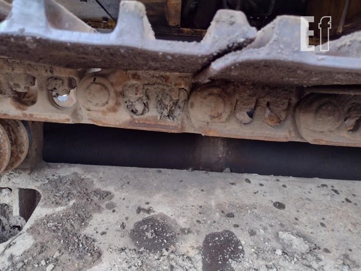 komatsu-pc220-lc-8-image-33