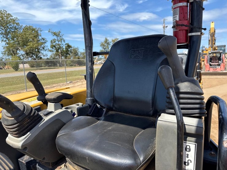 2019-caterpillar-303.5e2-cr-image-25